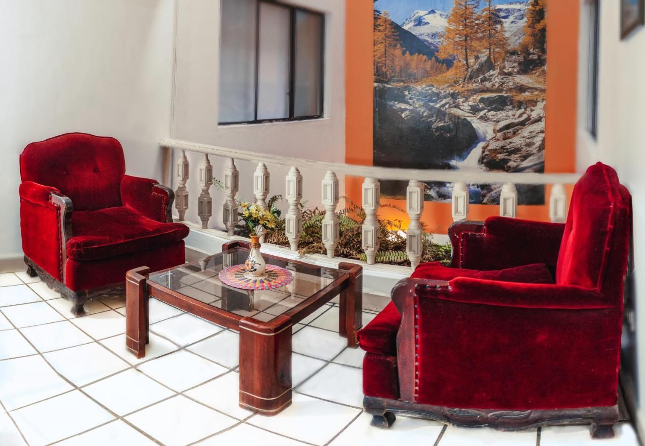 Hotel Cisne Куэнка Экстерьер фото