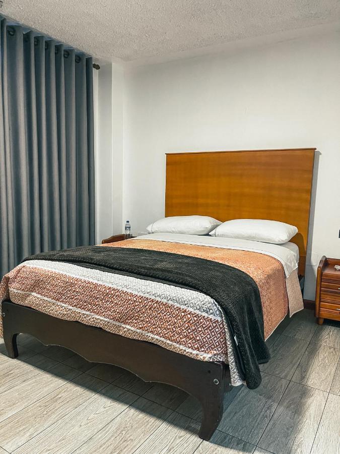 Hotel Cisne Куэнка Экстерьер фото